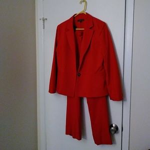 Stunning Orange 2pc Pant suit NWNT